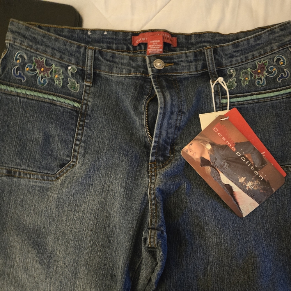 Cosmopoliton Jeanswear Floral Embroidered Jeans